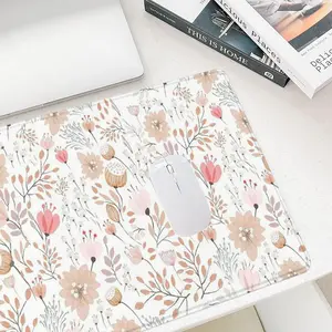 Floral Pattern Mouse Pad, Rectangle Gaming Mouse Pad, Office Desk Accessories, Non-Slip Rubber Base Stitched Edge Desk Pad for Home Office Game Room, Cute Desk Accessories, Corporate Work Desk Accessories