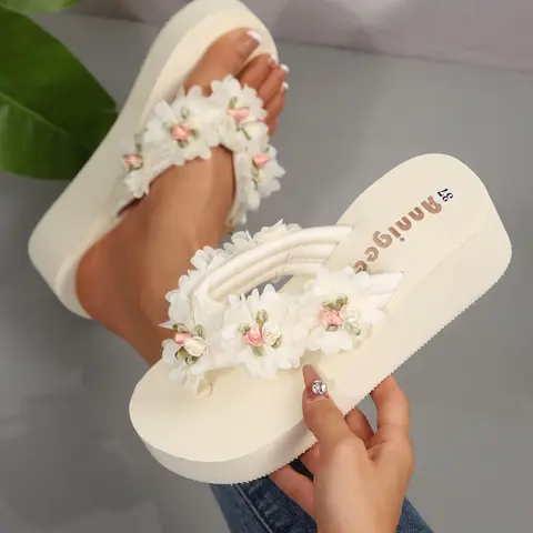 Women's Fashionable Flower Decorated Slip on Wedge Sandals, Casual Platform Sandals for Beach, Non-slip Soft Comfortable Slippers for Indoor & Outdoor, Fashion Floral Sandals, Fashionable Comfy Sandals