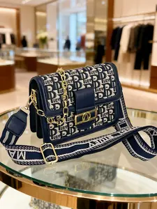 2026 New Crossbody Bag, Elegant and Fashionable, Versatile and High-End, Stylish Lady Bag, Perfect for Any Occasion