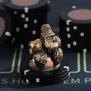 Brass Gorilla Statue, Home Office Bookshelf Collection, Office Desk Decorative Statue Ornament - Durable Solid Brass Animal Sculpture, Indoor Use, Decorative Ornament for Various Room Types Decoration Figurine