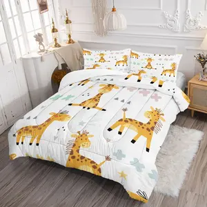 Cartoon Giraffe Comforter Set - Soft Durable Bedding, 1 Quilt + 1/2 Pillowcases, Pastel Giraffe Pattern, Whimsical Kids Room Decor for Bedrooms, Dorms & Guest Rooms