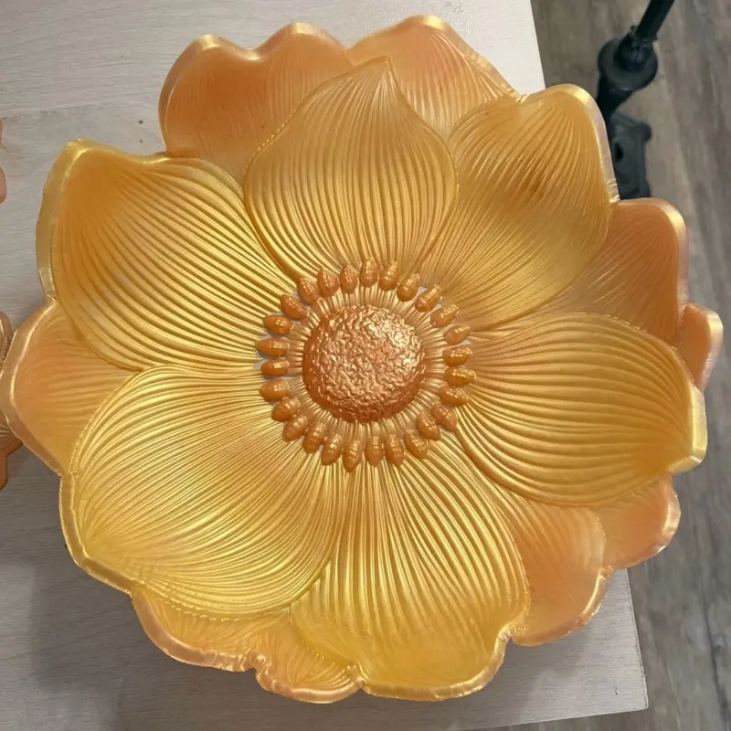 Handcrafted Floral Resin Bowl – Golden Glow Edition