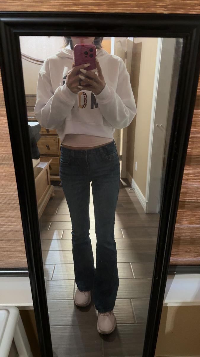 Item: Black, 22 SHORT