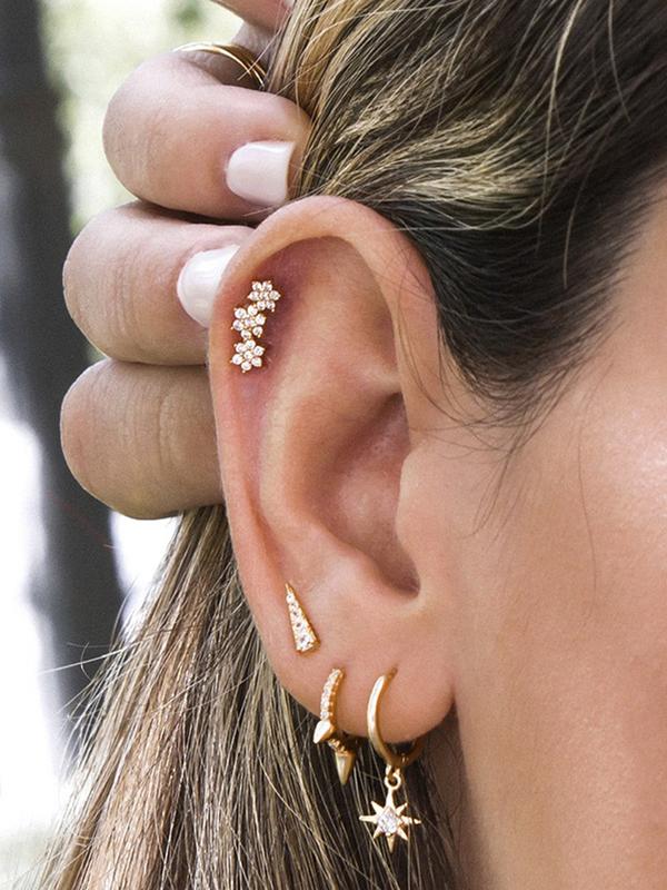 Women's 16 Gauge Cartilage Earrings Stud 3 Flower Cubic Zirconia Design, Hypoallergenic Stainless Steel Dainty Sparkly Daith Conch Tragus Helix Piercing Jewelry for Daily Wear & Party Ear Studs