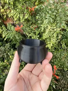 3D Printed Cauldron Planter for Succulents & Air Plants | Modern Indoor Decor with Drainage
