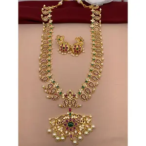 Peacock and Mango Pattern Red Green Kemp Stone Golden Polish Necklace