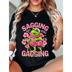 Humor Frog Sagging But Still Gagging Funny Frog Meme T-Shirt