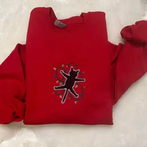 Christmas Cat Embroidered Crewneck Sweatshirt