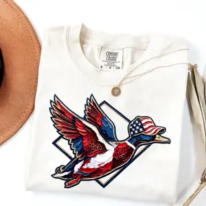 Comfort Colors Patriotic Duck T-shirt, USA Flag Mallard Graphic Tee, 4th of July Hunting Shirt, Red White Blue Summer Top