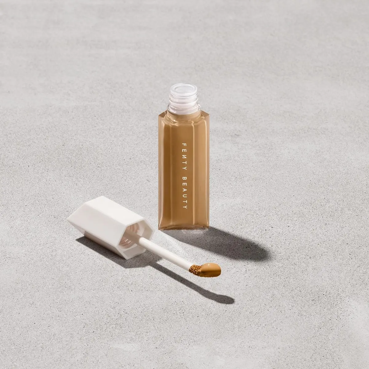 Fenty Beauty We're Even Hydrating Longwear Concealer — 315W Fenty Beauty We're Even Hydrating Longwear Concealer — 315W