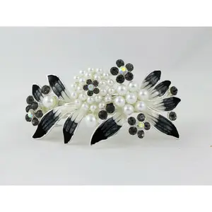Barrette with colored rhinestones and white pearls - Black