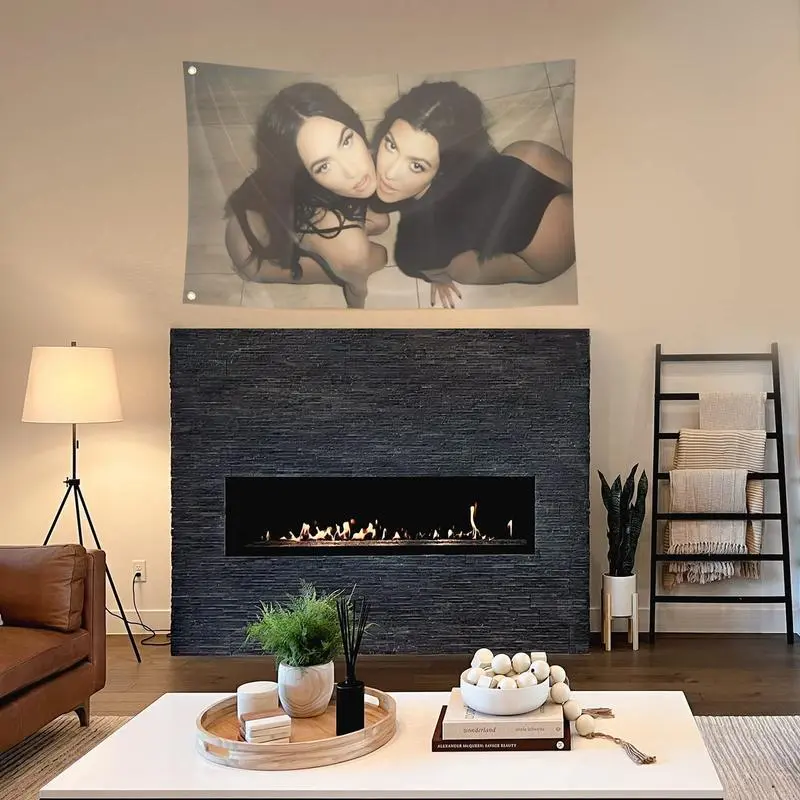 Megan and Kortney Print Tapestry Wall Mural, 5x3ft Polyester Fabric Synthetic Tapestry with Brass Grommets, Durable Indoor Bedroom Wall Hanging, Home Decoration Room Decorations Gift, Wall Hangings