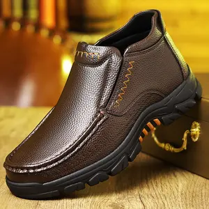 2026 new autumn and winter men's high top non slip casual leather shoes, thick soled non slip business casual shoes