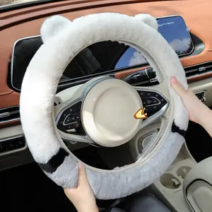 Polar Bear Plush Car Steering Wheel Cover, Universal Fit Car Steering Protection Sleeve, Soft and Cozy Automotive Accessory, Car Accessories