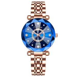 Elegant Lady's Jewelry Butterfly BraceletWristwatch: lt can be used as a watch or worn as abracelet. The fashionable and elegant design is paired witha romantic love gift box.