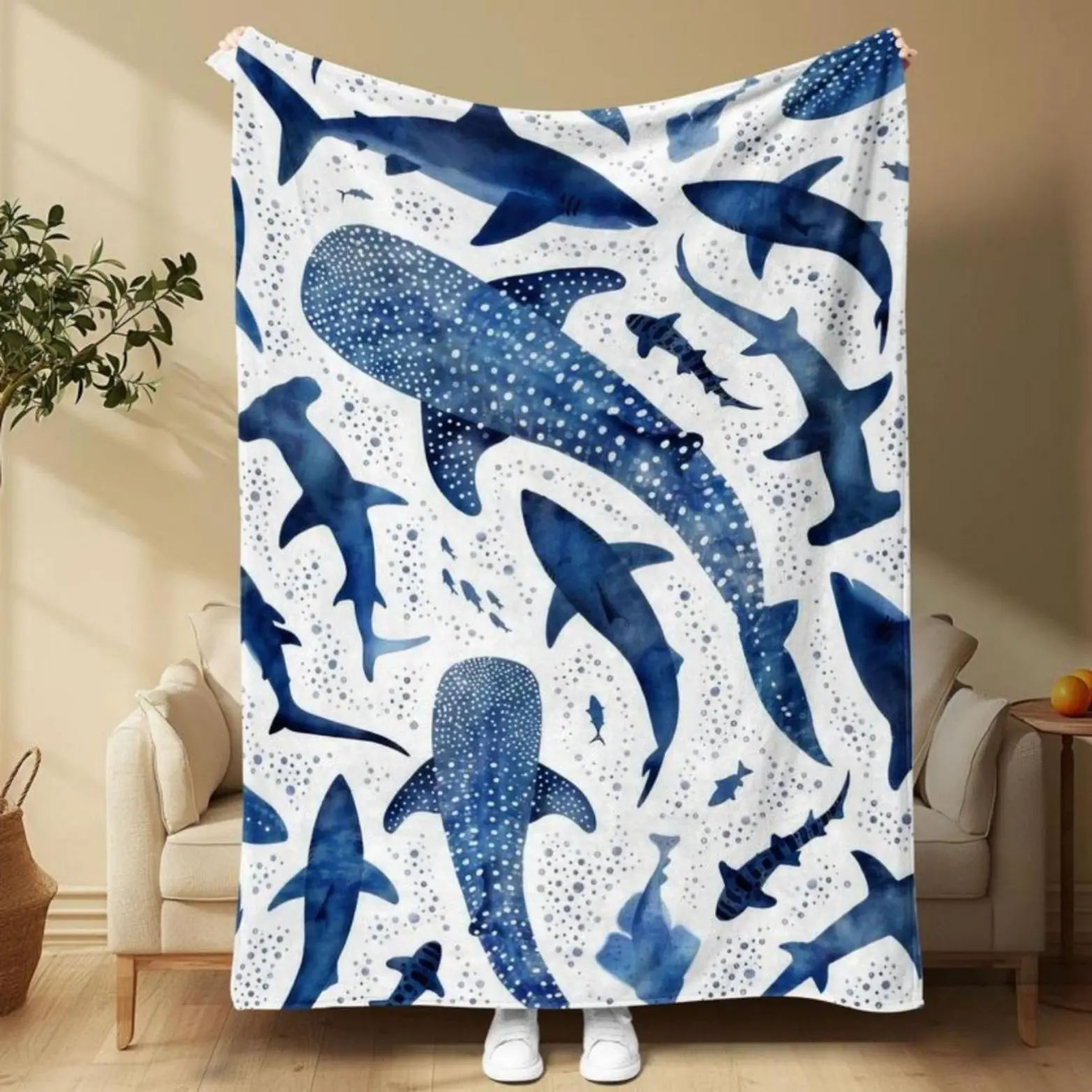Soft Whale Shark Blanket,Blue Ocean Shark Throw Blanket,Cozy Flannel Blanket for Shark Lovers,Lightweight Warm for Bed Sofa Couch Travel,Marine Life Ocean Room Decor Gift for Kids