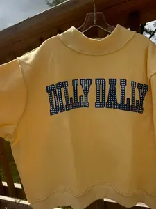 DILLY DALLY Reversible Mockneck Sweatshirt