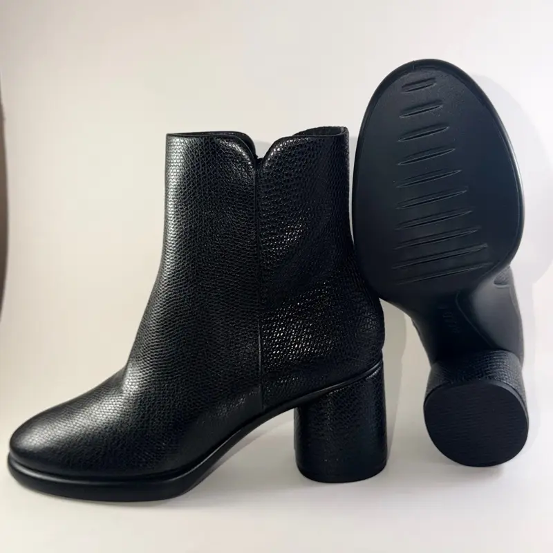 Ecco sculpted lx55 size 7-7.5 us