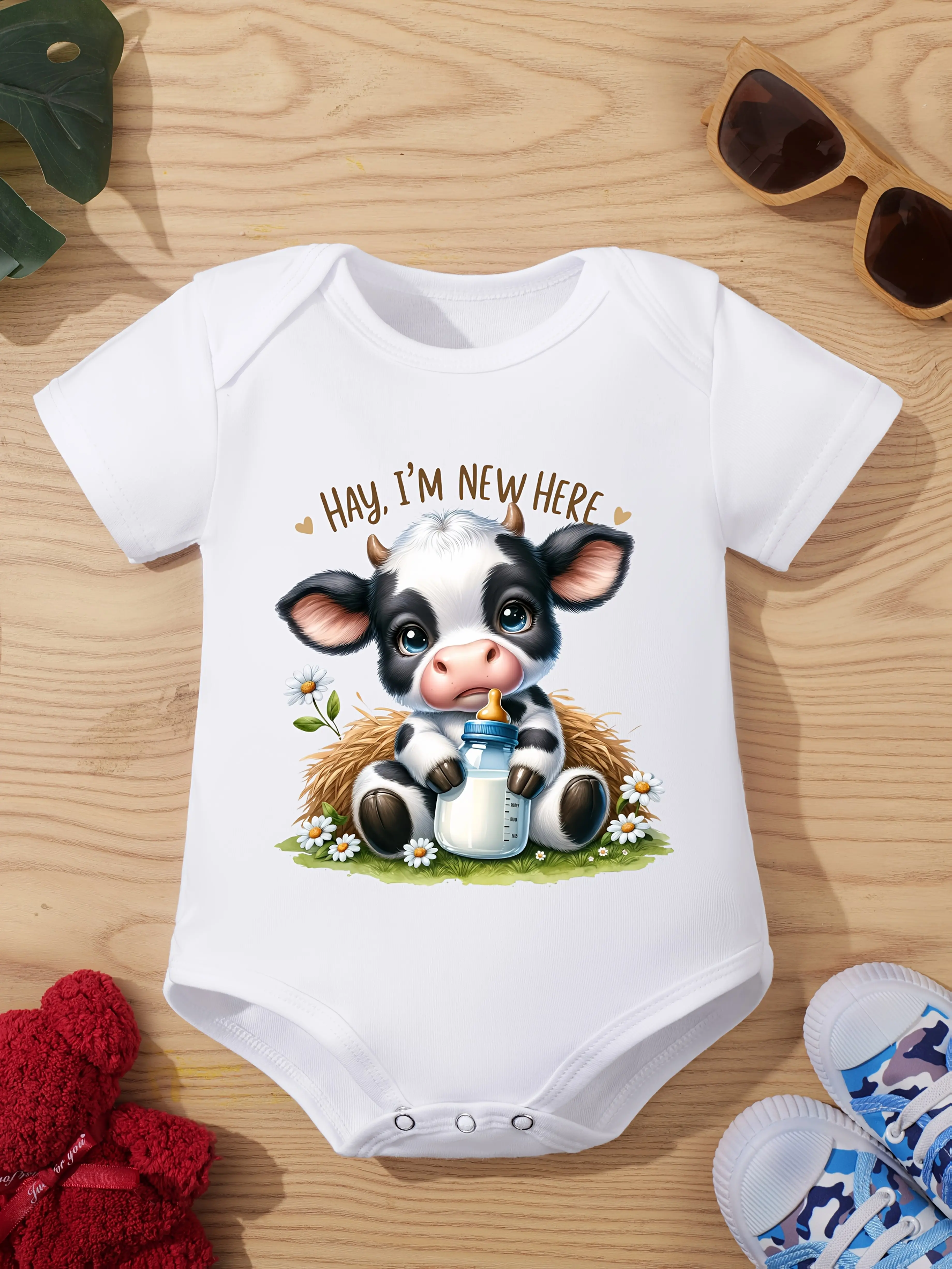 Baby Unisex Cute Cow Bodysuit - Casual Short-Sleeve Cotton Clothing, Farm Animal Themed Onesie with Cow Milk Gauge, Fitted Cut, "Hay, I'm New Here" Letter Slogans