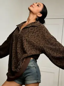 Plus Size Women's Vintage Leopard Print Long Sleeve Pullover Casual Cozy Sweatshirt, Casual Everyday Loose-Fitting Hoodie for Spring & Fall, H-Type Silhouette