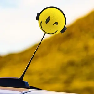 Earphone Car Antenna Topper, Cute EVA Vehicle Antenna Foam Ball Decoration, Easy to Find Car in The Parking Area, Universal Funny Auto Exterior Accessories for Truck SUV (Earphone)