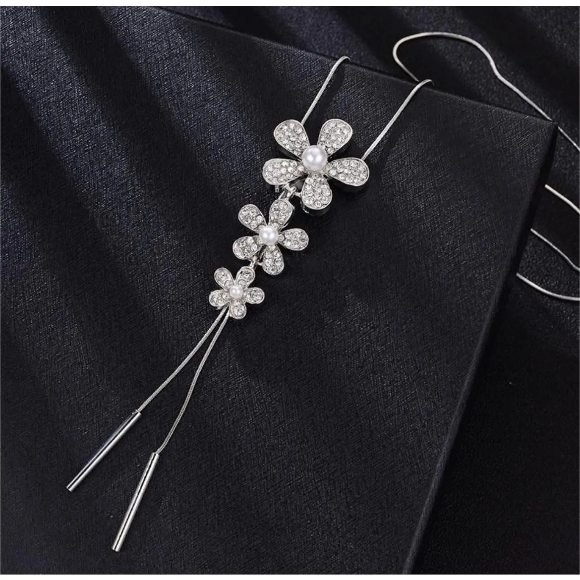 021 Three Small Flower Necklaces