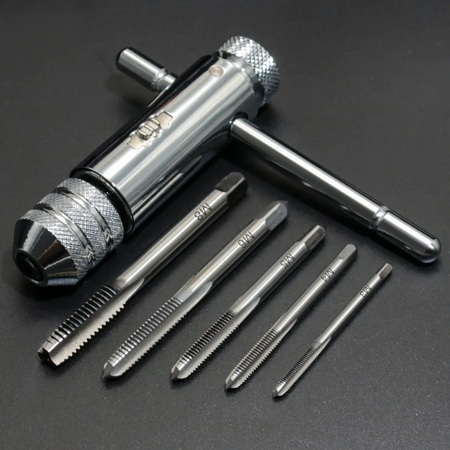 Ratchet T-Handle Tap Wrench + 5 Pieces M3 M4 M5 M6 M8 Machine Screws Metric Thread Milling Plug T-Type Tap Set Dual-Use Manual Tap Set Adjustable Manual Threading Tool Set for Home Use (Short Version)