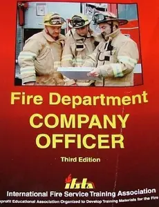 USED-Fire Department Company Officer by International Fire Service Training Association (Paperback)