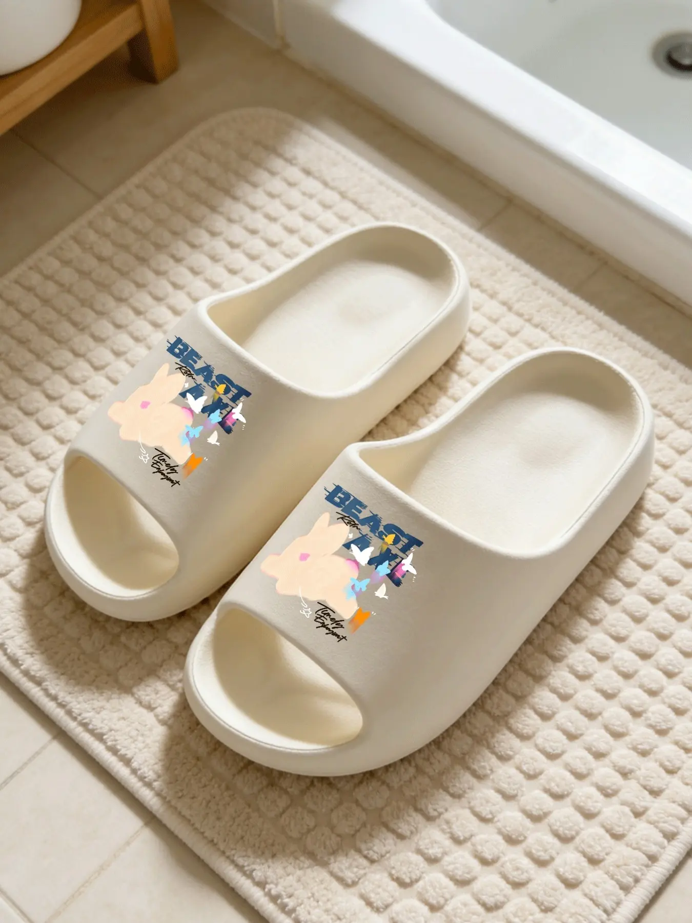 1 Pair Premium High-density EVA Slides, Cute Rabbit & Butterfly Graffiti Style, Ultra-soft Thickened Cushion & Non-slip Wear-resistant Sole, Women's Water-resistant Quick-drying Indoor Outdoor Slippers