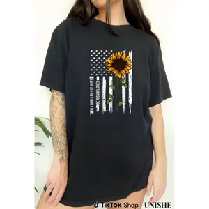 Sunflower & American Flag T-Shirt – Unisex Cotton Tee Perfect Golf Gift for All