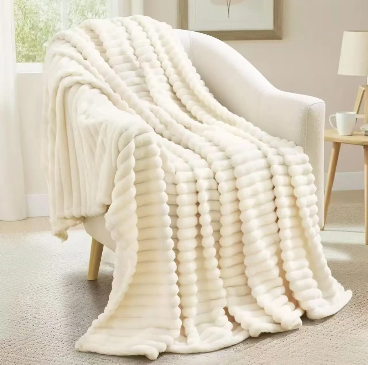 【Only one gift per customer】XIZZI Faux Fur Throw Blanket Luxury Lightweight Cozy Soft Throw for Couch Bed or Chair Hypoallergenic Machine Washable Double-Sided Fluffy Blanket Home Decor