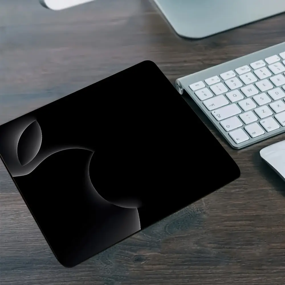 Elegant Dark Apples Rubber Pattern Mouse Pad, Non-Slip Base, Suitable for Office, Study And Game, Portable And Durable, Desk Pad
