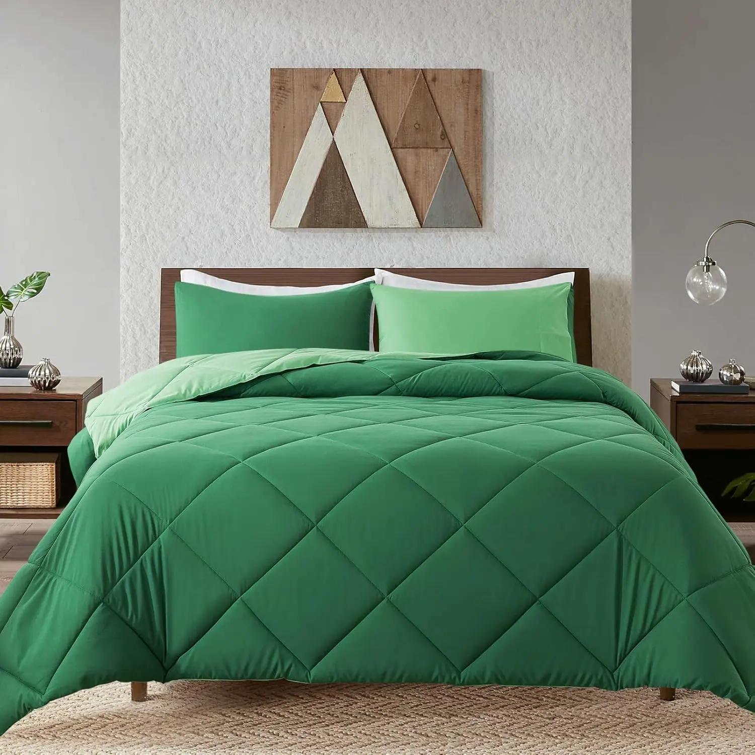 Queen Size Soft Microfibre Quilted Down Alternative Comforter with 2 Pillow Shams - Box-Stitched Top, Polyester Fiber Fill, All-Season Duvet Insert, Machine Washable, Tumble Dry Low/Sun-Dry, Olive Green/Grass Green