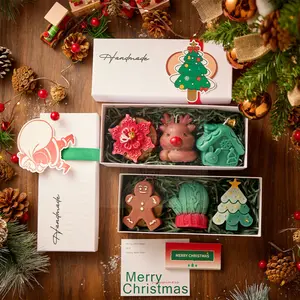 Christmas Scented Candle Gift Box Set Handmade Multi-Shape Festive Fragrance Ornaments Cozy Holiday Scents for Room Decor & Gifting