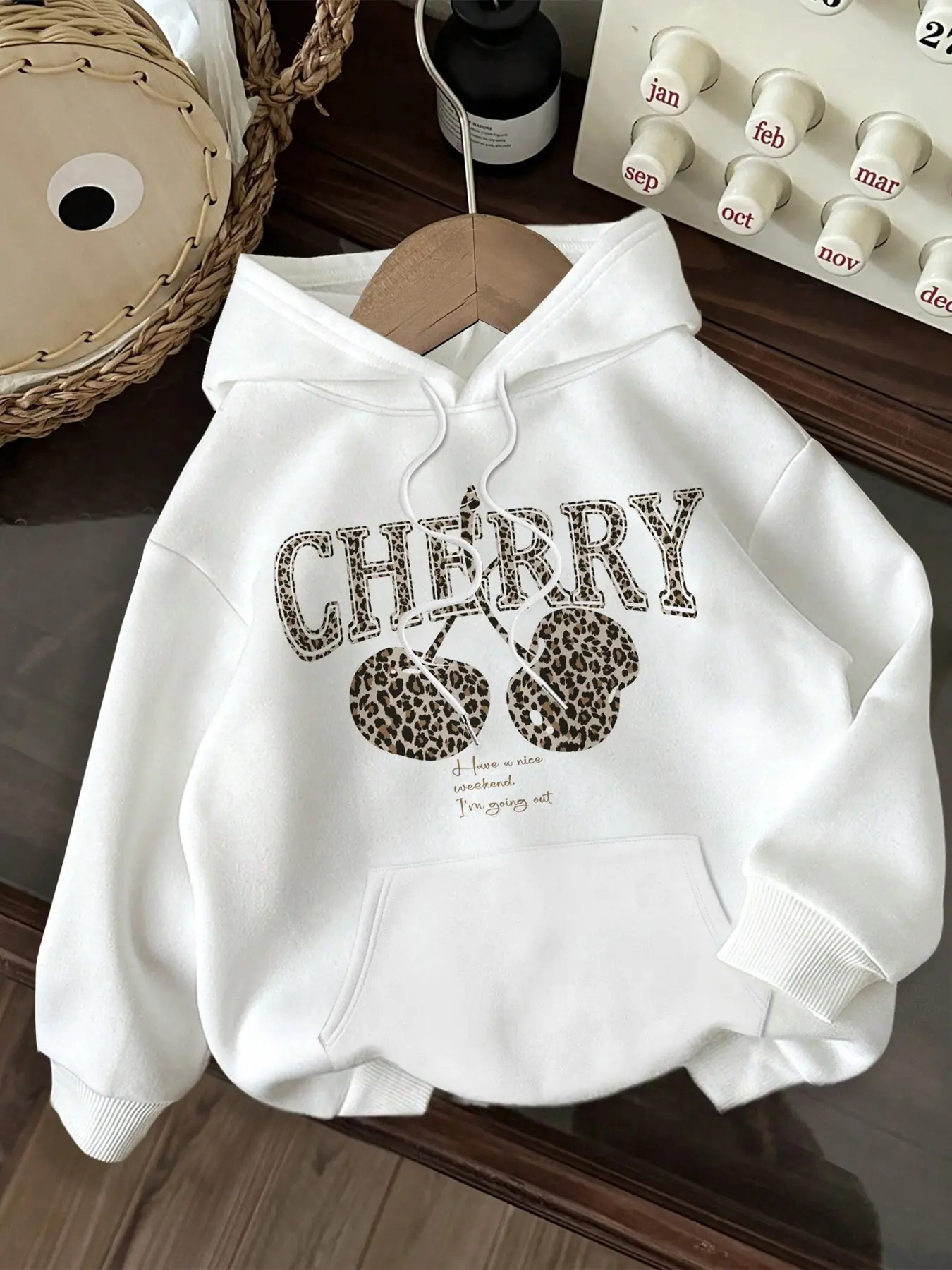 Women's Leopard Cherry Print Hoodie, Kangaroo Pocket, Drawstring Drop Shoulder Sleeves, Casual Fashion Pullover for All Seasons