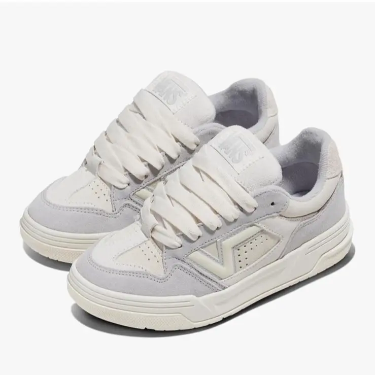 Minimal Streetwear Low Top Sneakers Lunar Rock #Footwear #Walking Shoes #Casual