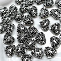 M04. 10mm Black Hearts 20ML