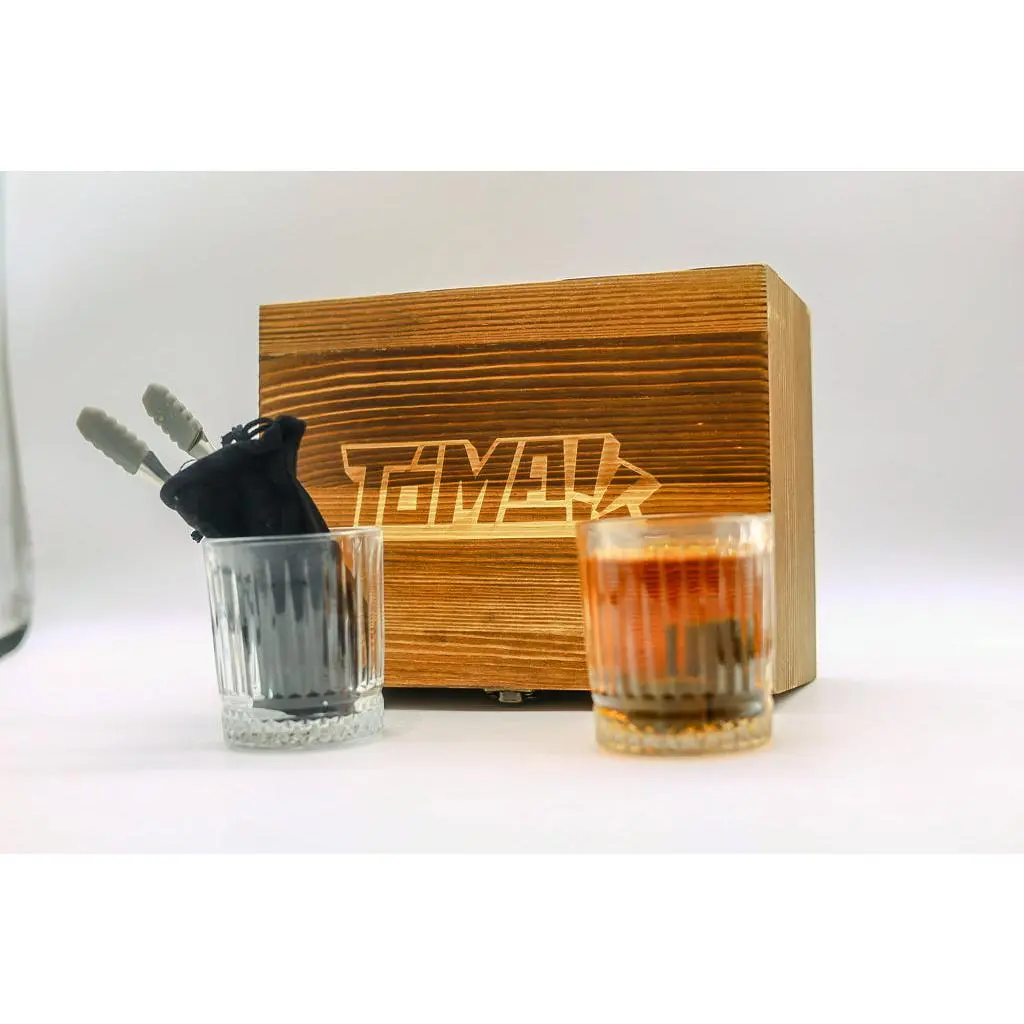 Whiskey Glass Set Pack - 2 Drinkware Glasses, 8 Ice Cubes for Kitchenware Use