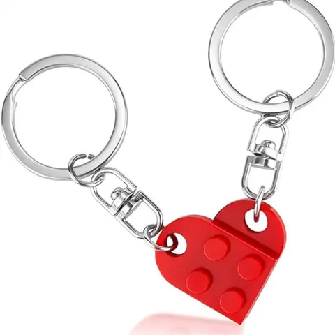 1set A Couple's building Block Trendy Cute Keychain Pendant,Couples Matching Stuff Gifts - Red Heart Keychain, Christmas Valentines Day Gifts for Boyfriend Girlfriend,Suitable for Daily Wear, Vacation Dates, and Other Occasions, Heart Keyring
