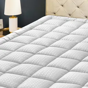 Queen Mattress Pad Quilted Fitted Mattress Protector Cooling Pillow Top Mattress Cover Breathable Fluffy Soft Mattress Topper with 8-21" Deep Pocket