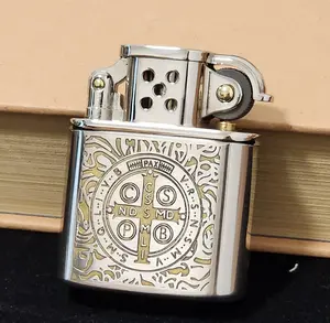 Creative Fluid lighter (excluding fuel) stand-alone, boutique model, exquisite gift, birthday gift, collection of good products Smooth White