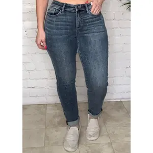 Judy Blue Bleach Splatter Boyfriend Fit
