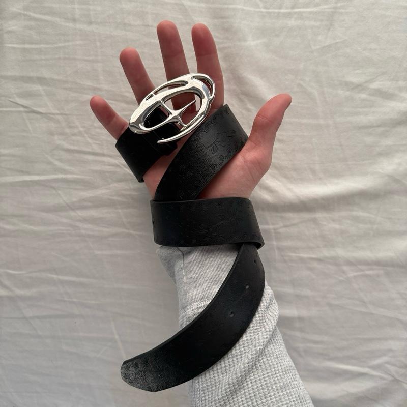 Star Belt Y2K Design Gothic Accessory with Silver Buckle