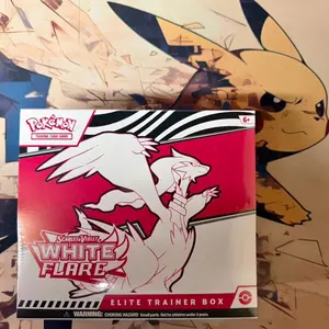Pokémon SV: White Flare - Elite Trainer Box
