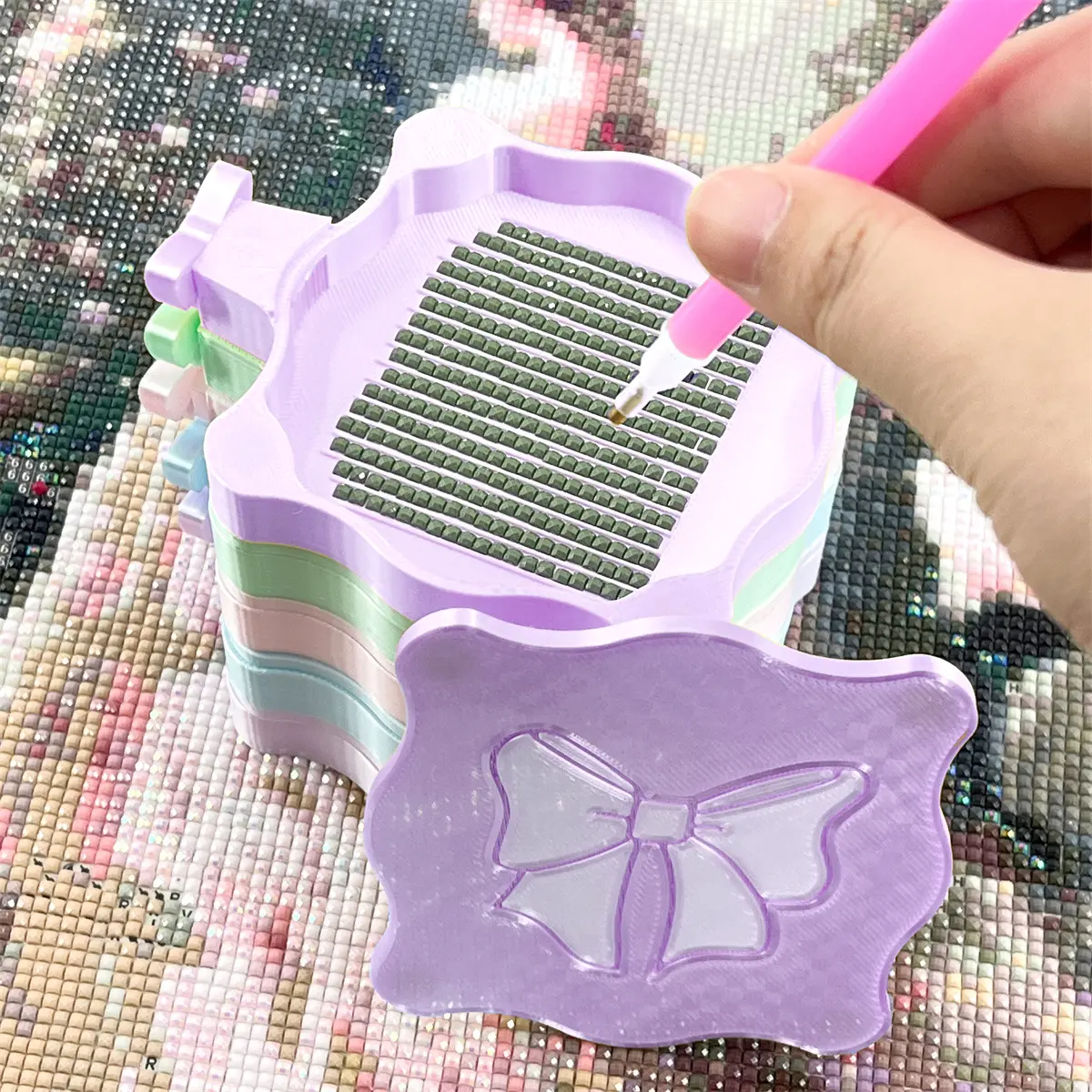 1Pc Cute Bow-Shape Magnetic Diamond Painting Tray with Separate Lid – Easy Sorting & Storage