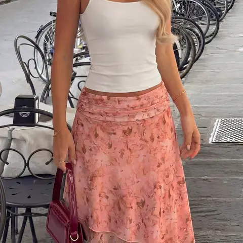 Women's Vacation Ditsy Floral Print High Waist Ruched Asymmetrical Hem Fitted Skirt, Elegant Boho Bohemian Half Skirt for Summer, Stylish Casual Women's Fashion, Floral Pattern Skirt