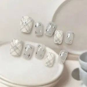 Luxury Nail Freedom! Milky White Exquisite Hand-Painted Plaid Star Press On Fake Nails, Get Baddie Nails In 5 Mins, No Salon Needed