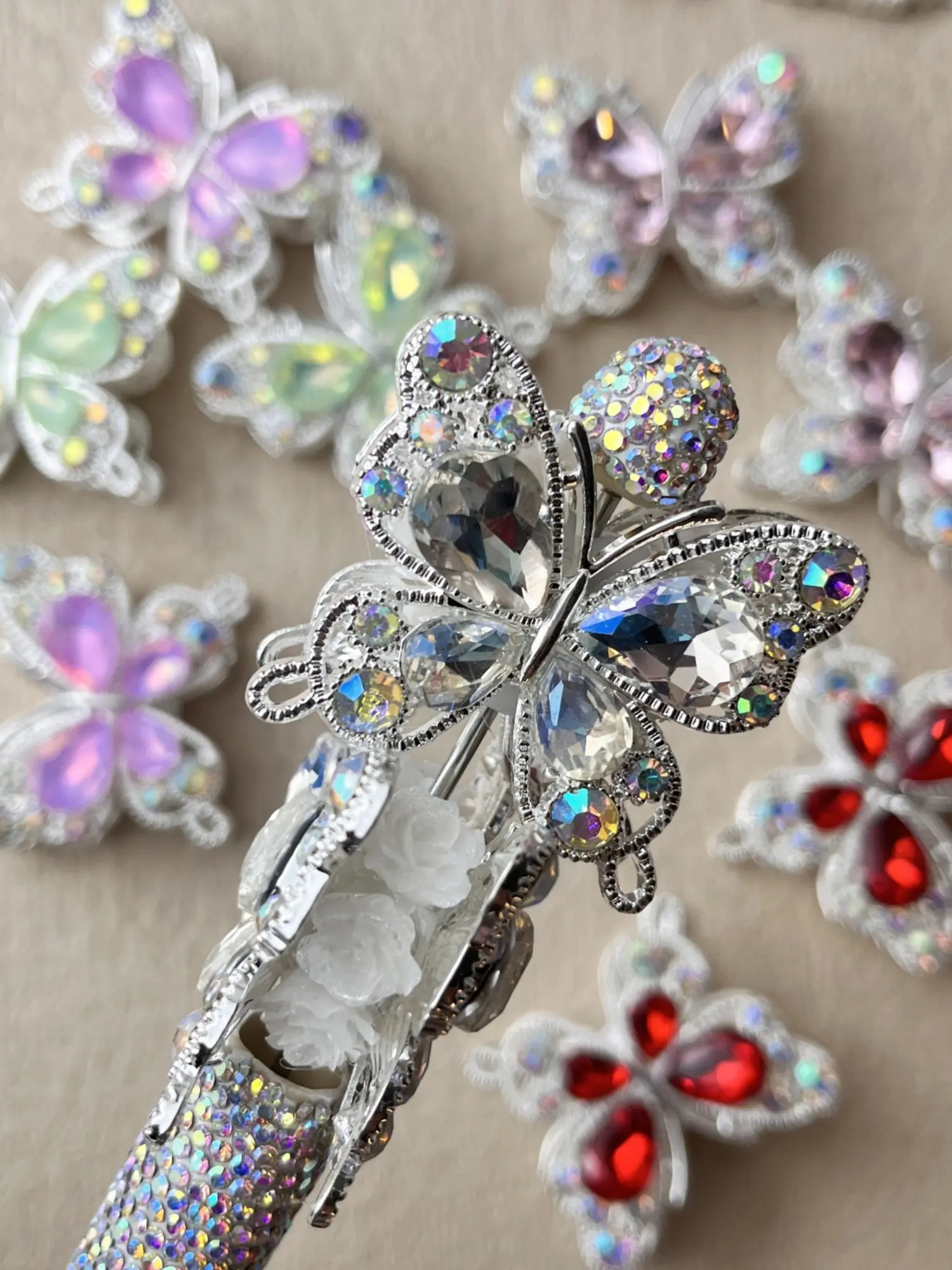 2-Pack Exquisite Alloy Butterfly Charm Beads with Artificial Crystals and Cute Roses, Focal Bead for DIY With Charms Jewelry Beaded Pens Making Supplies, Diy Beading Accessories