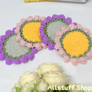 Two Handmade Crochet Tulip-Shaped Coasters, Floral Heat-Resistant Mats, Tulip Non-Slip Coffee Cup Coasters, Home Dining Table Decorations, Hand-Knitted Yarn, Cup Mat Set, Protecting The Tabletop