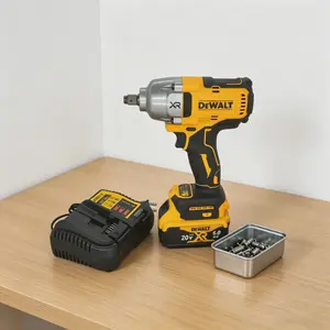 DEWALT DCF900 Kit 1/2In Brushless Cordless High Torque Impact Wrench With Hog Ring Anvil 20V Power Tools With Battery Charger